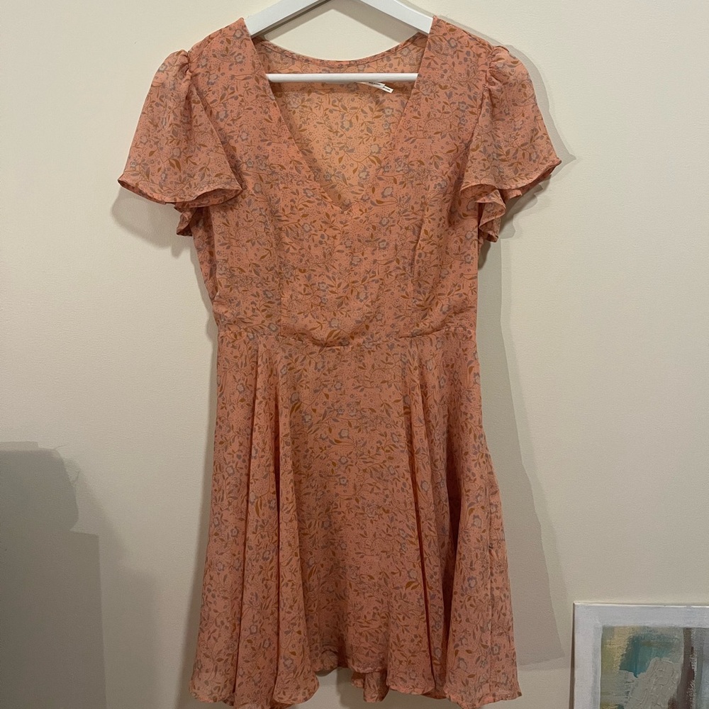 Perfect little Kimchi Blue floral dress! Sz 2